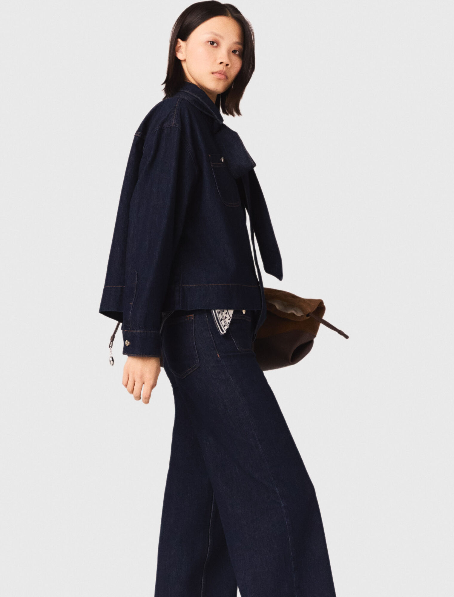 Camisa vaquera con lavallière