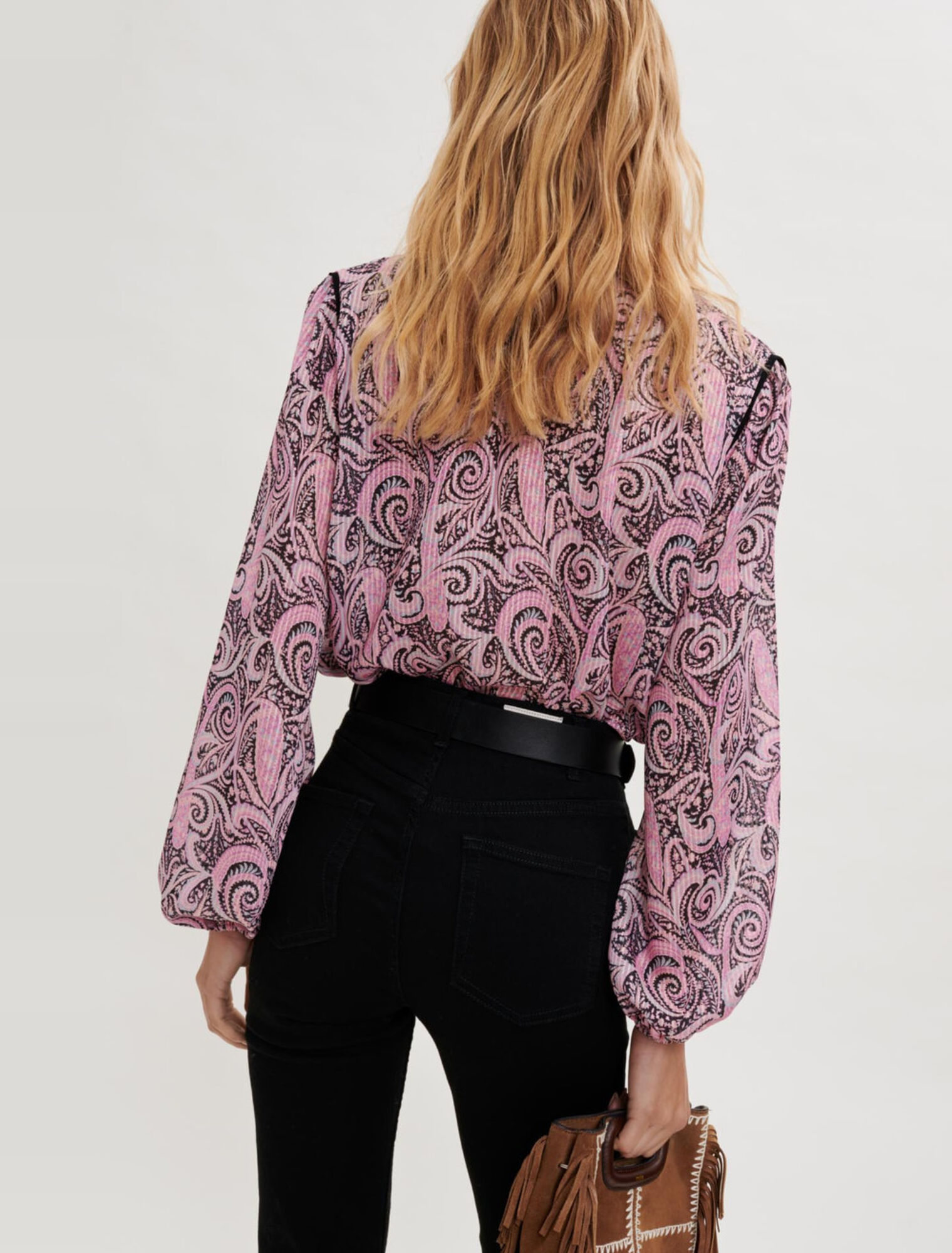 Blusa fluida con estampado Paisley 