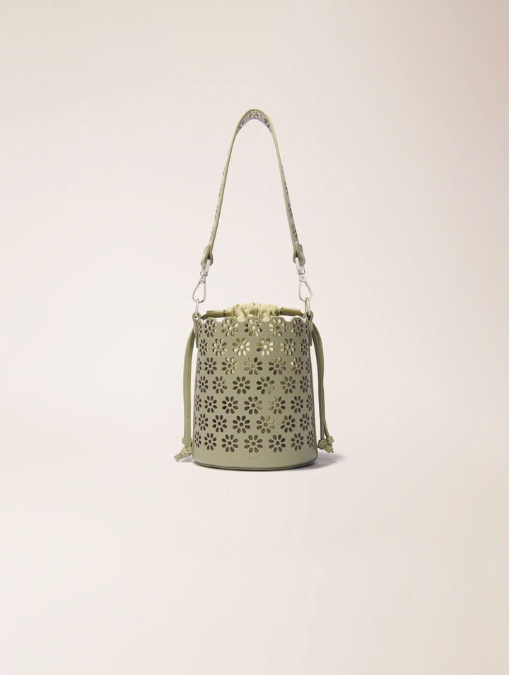 Bolso cubo de piel perforada