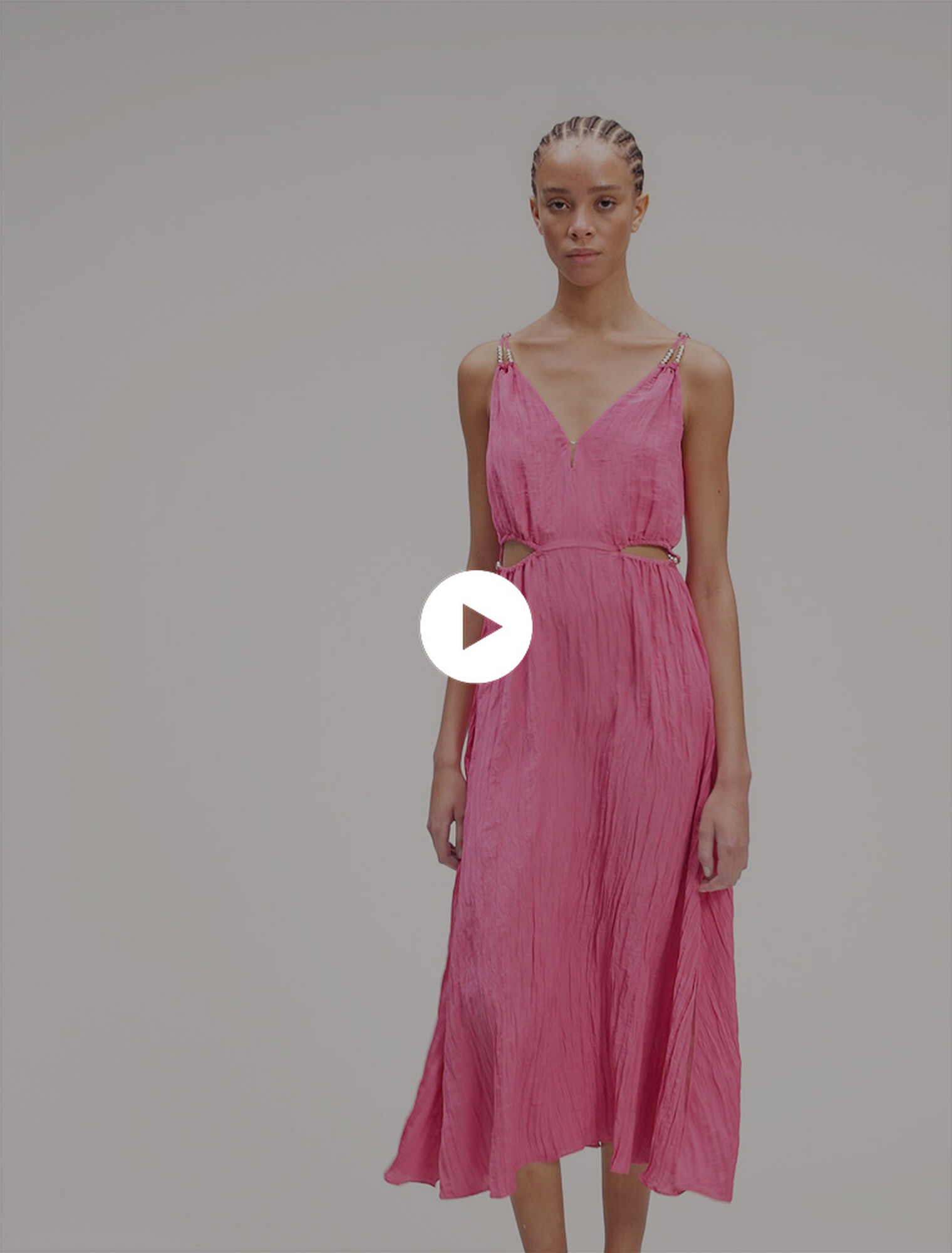 Vestido midi calado