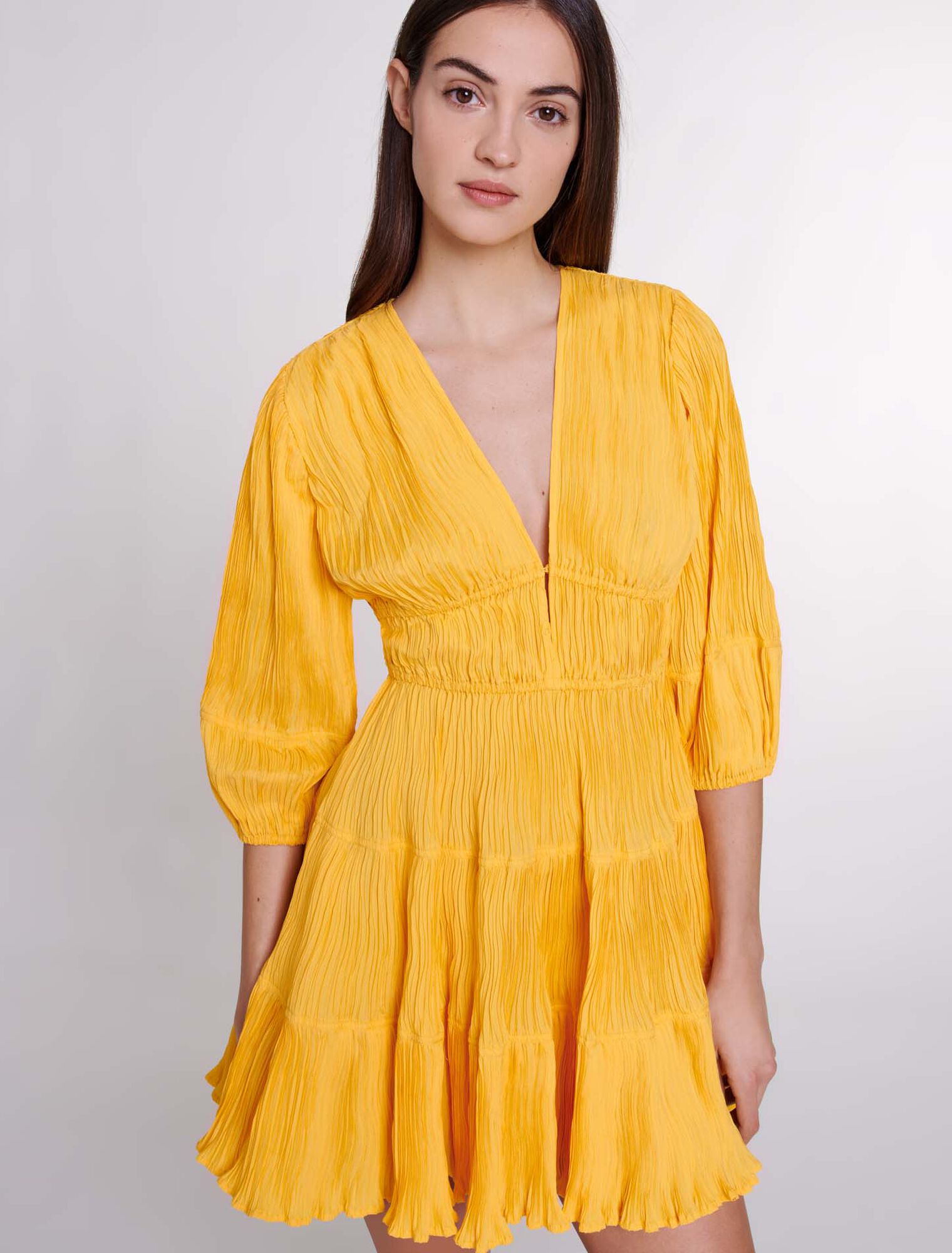 Vestido corto fruncido