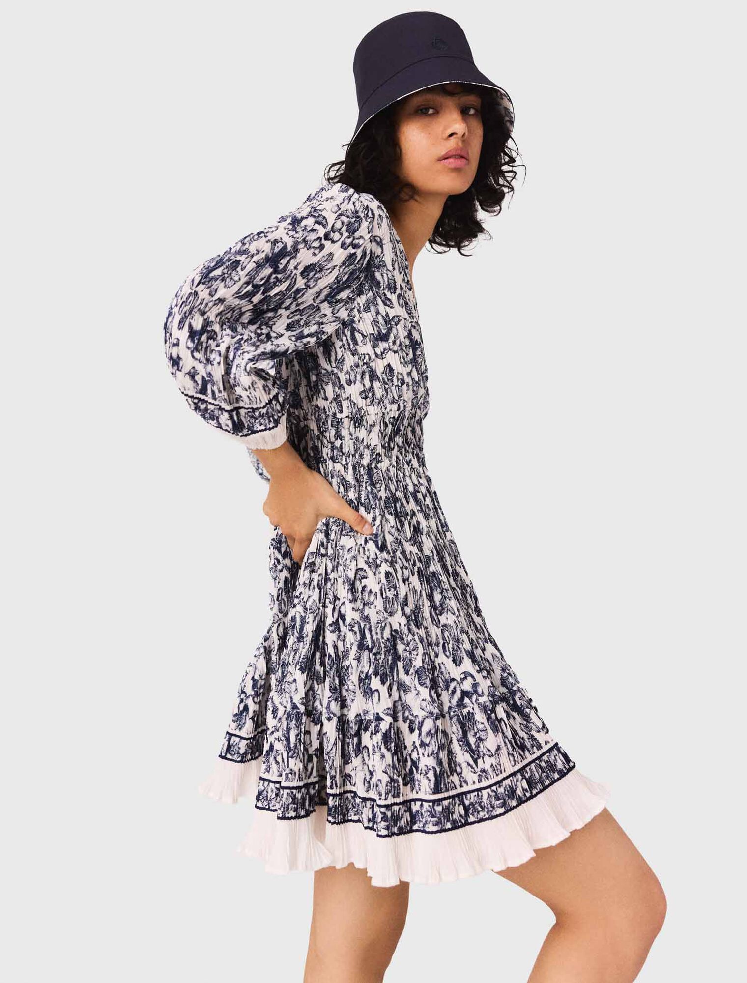 Vestido plisado estampado