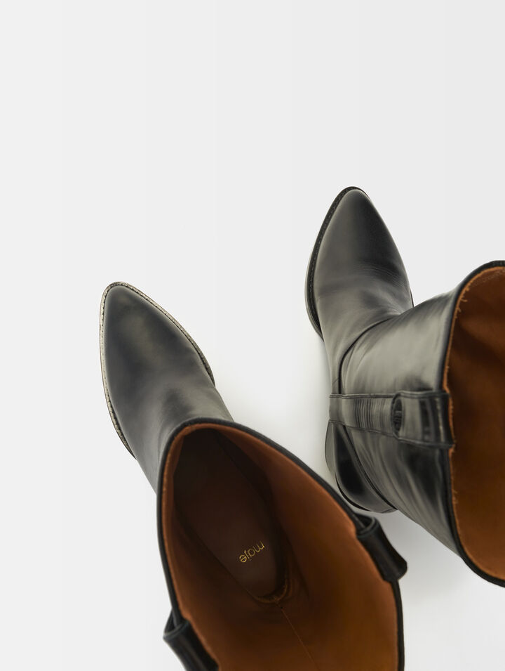 Botas de piel con tacón