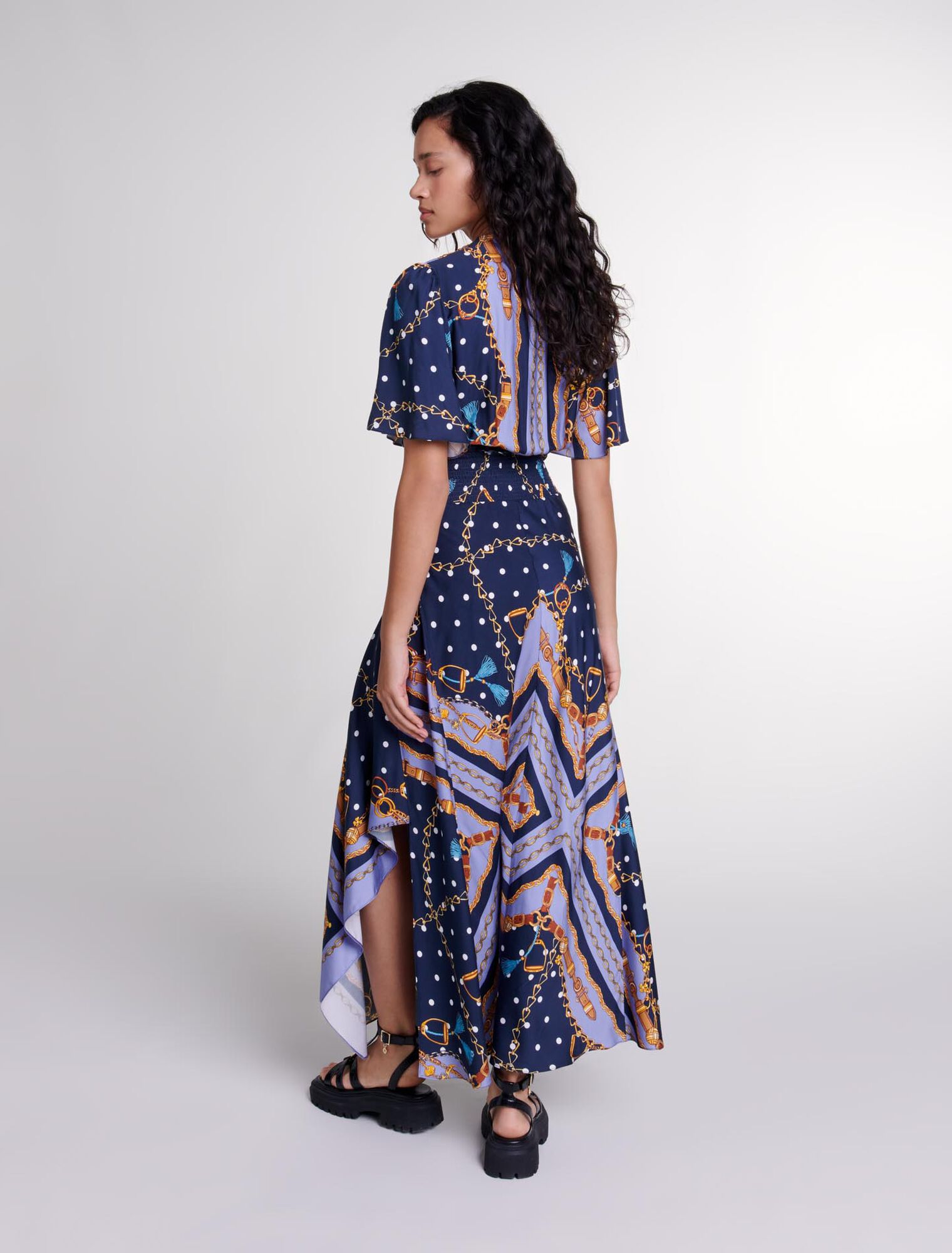 Vestido largo satinado estampado 