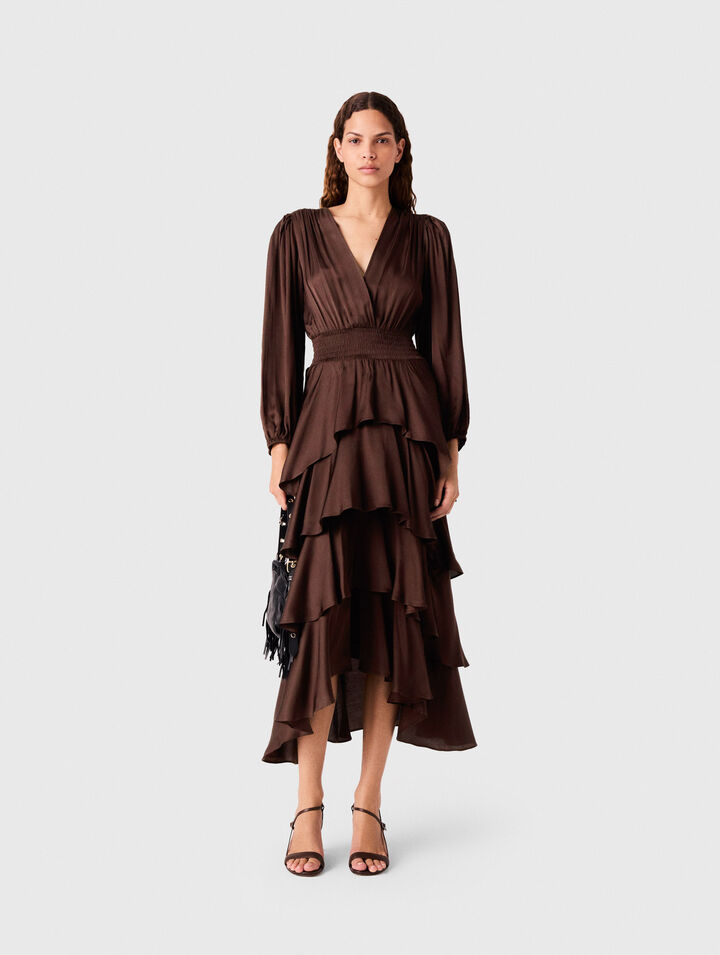Vestido largo fluido con volantes