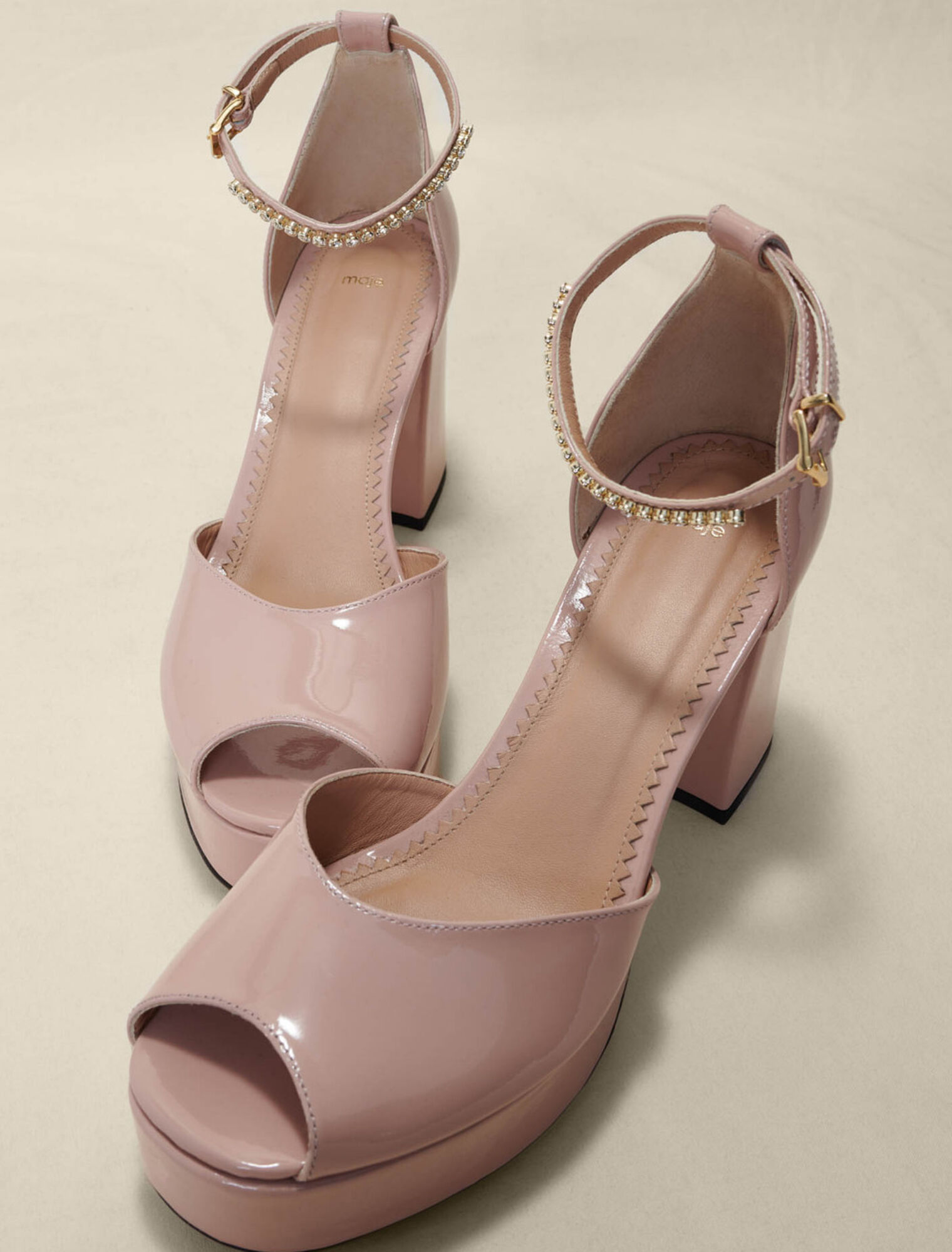 Sandalias de tacón de charol
