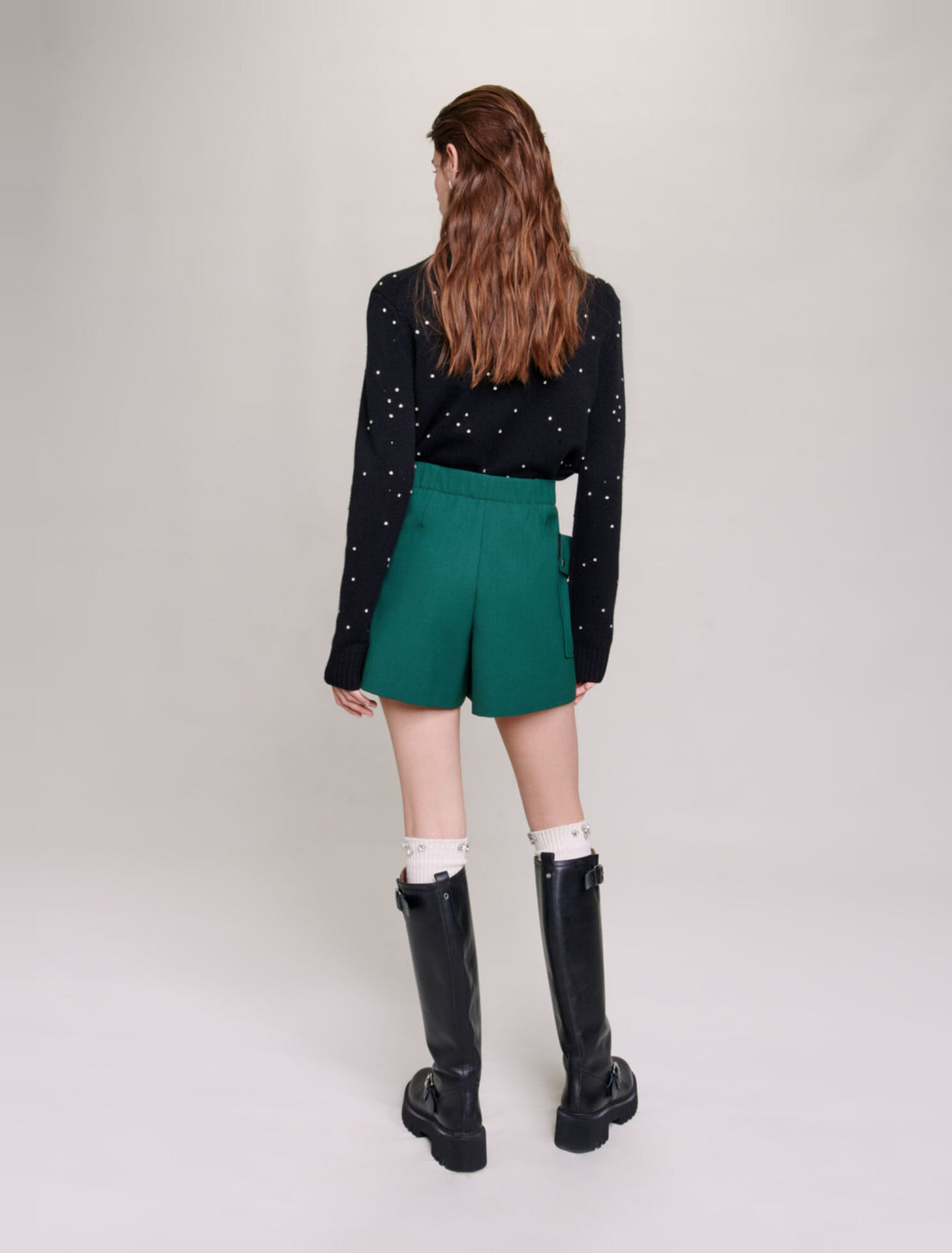 Pantalón corto con bolsillos
