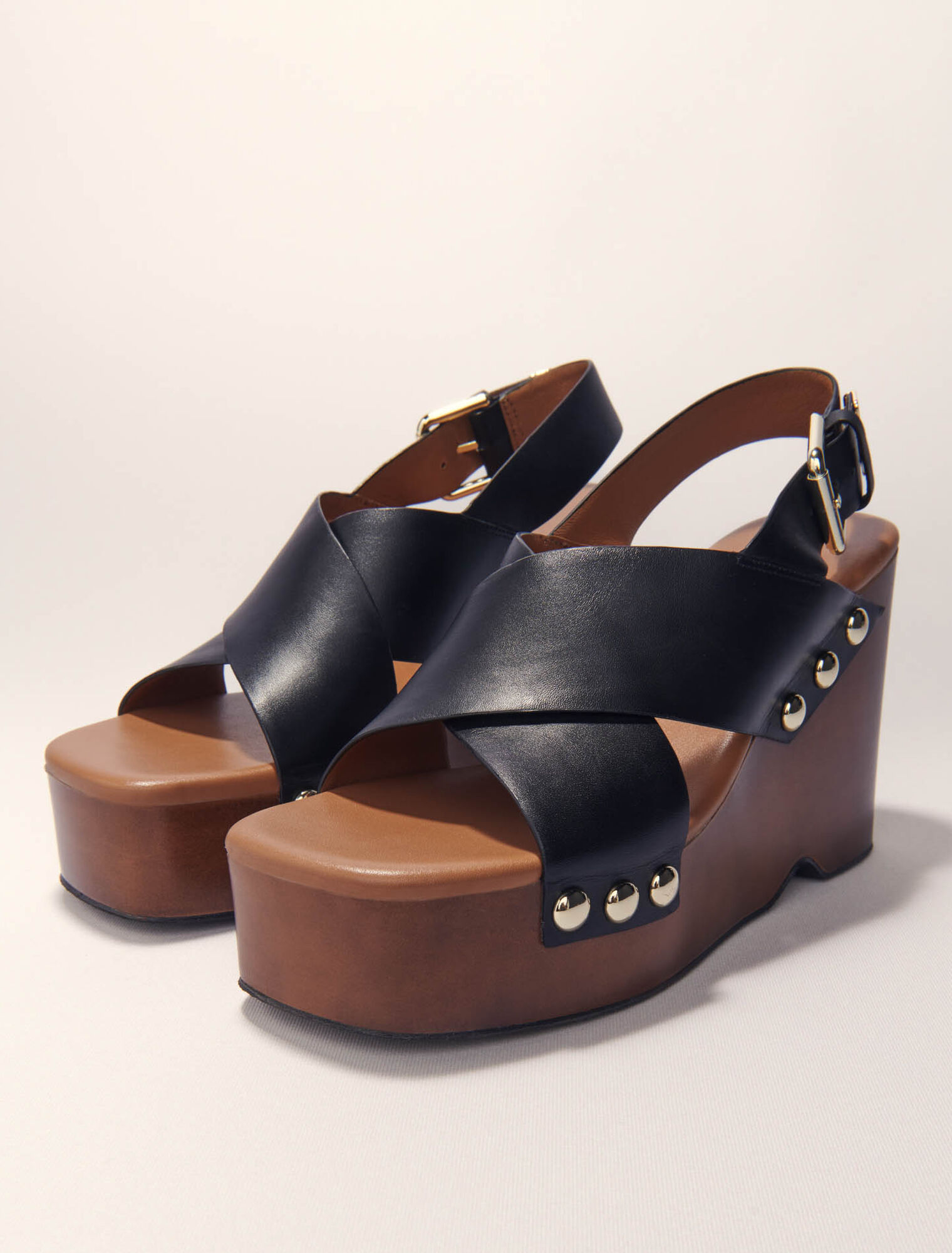 Sandalias de cuña de piel