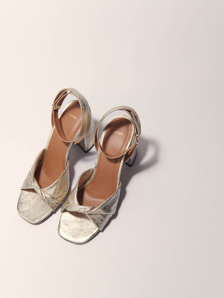 Sandalias de cuero metalizado con tacón