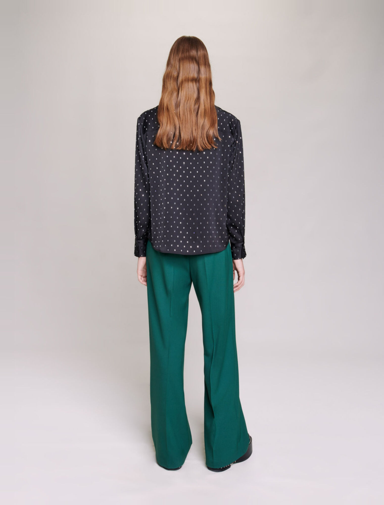 Camisa satinada con strass