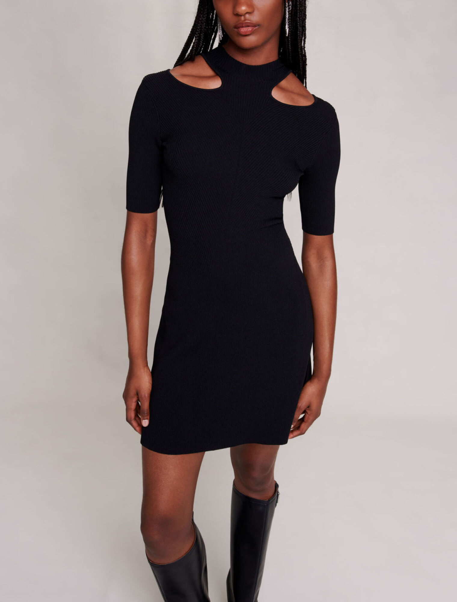 Vestido corto calado