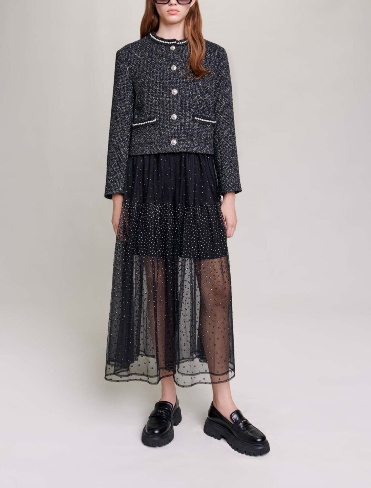 Chaqueta corta con perlas