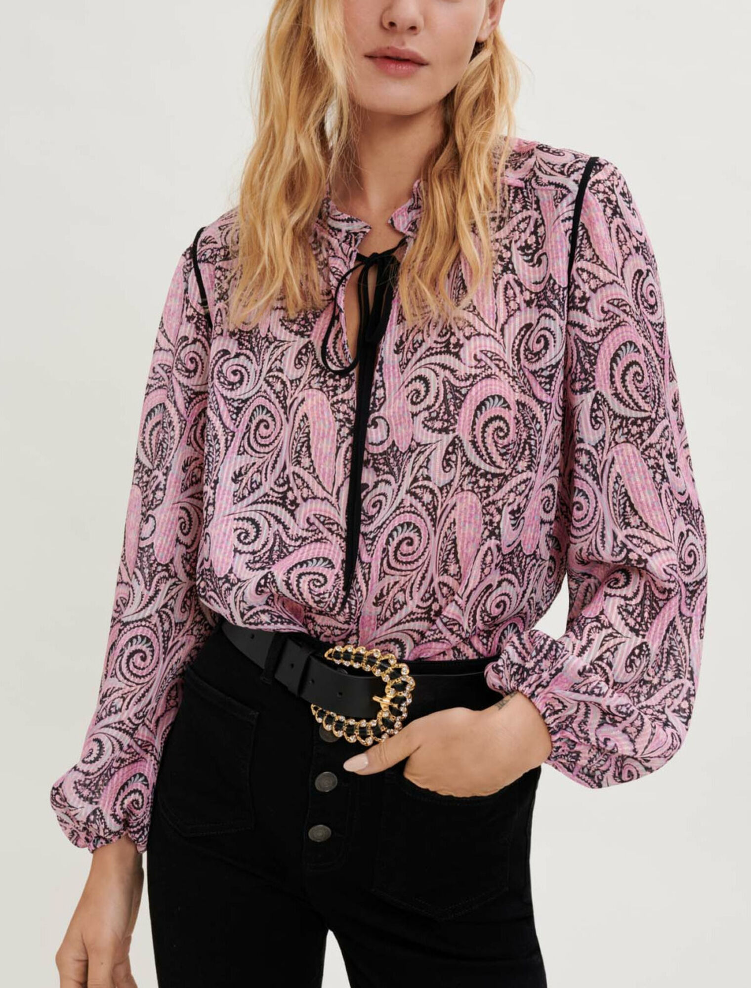 Blusa fluida con estampado Paisley 