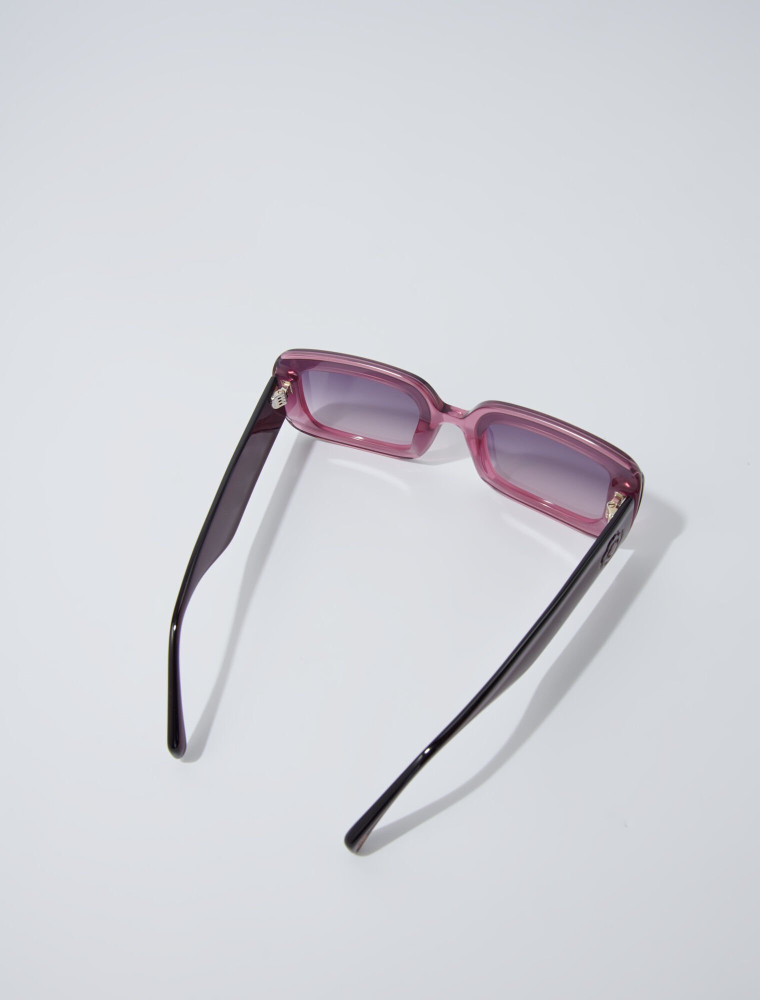 Gafas de acetato y lentes ahumadas