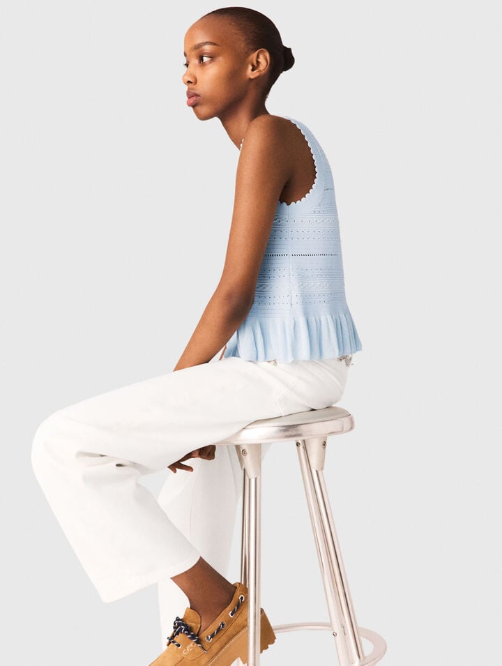 Top de punto con volantes