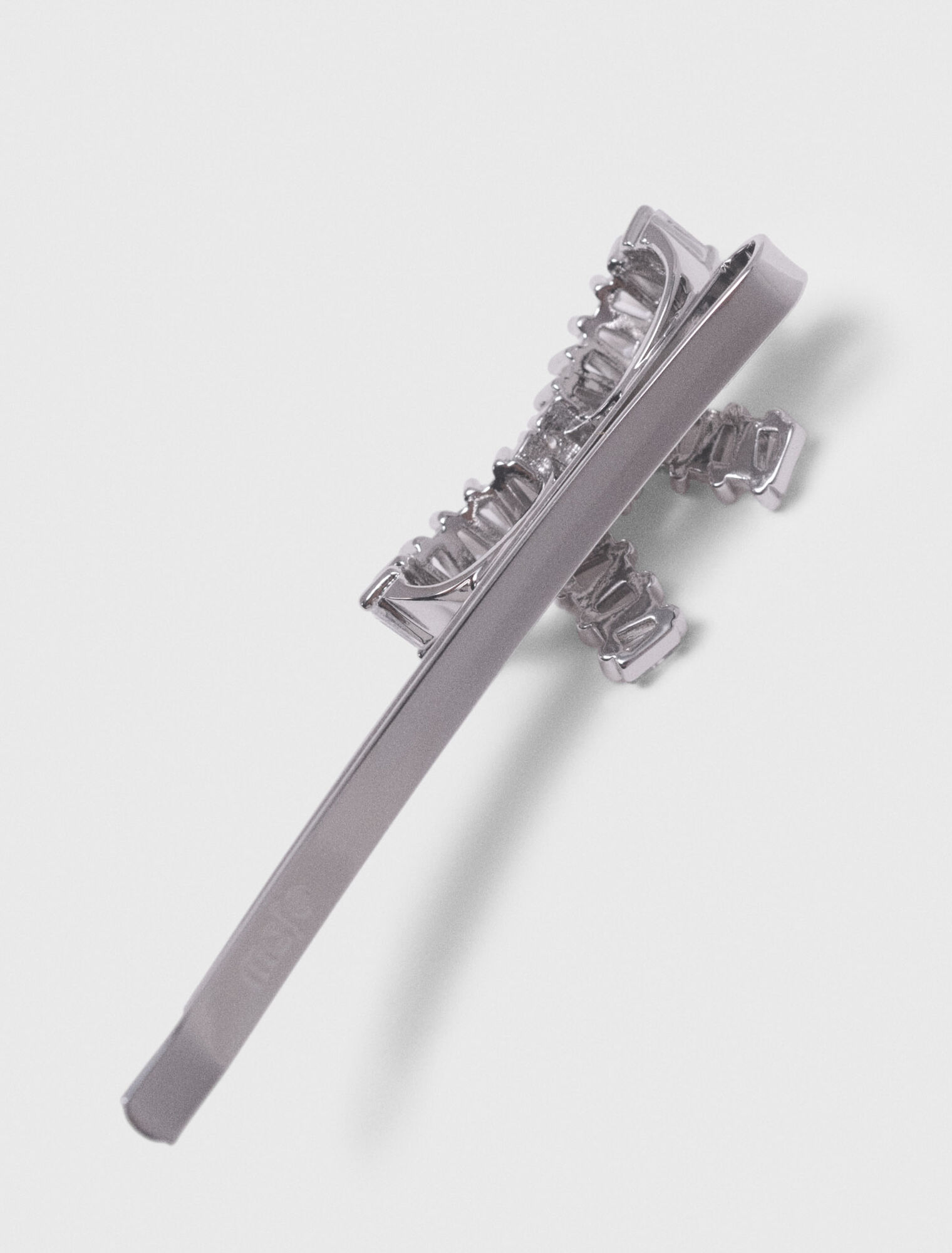 Pasador con lazo de estrás