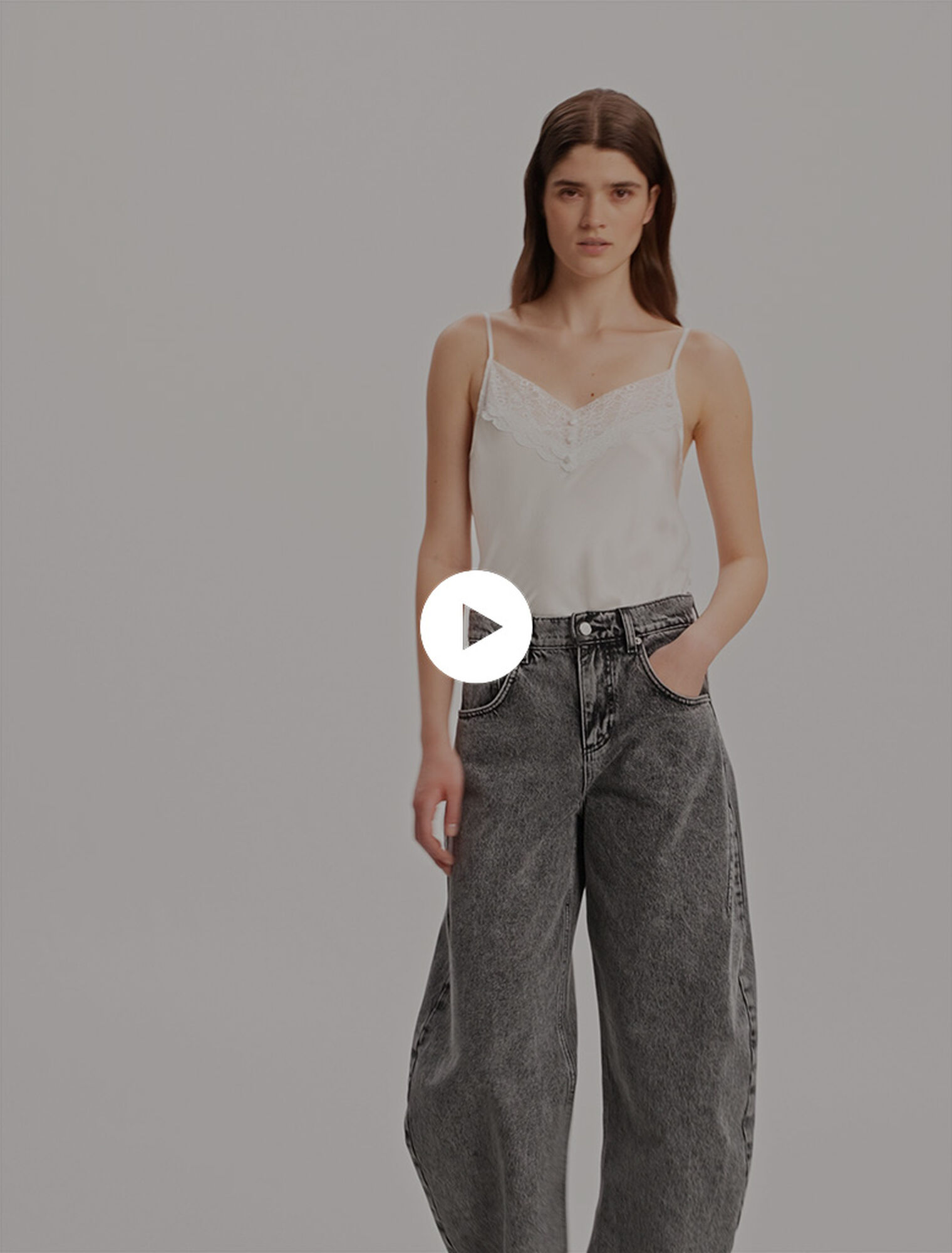 	Blusa de raso de seda y encaje