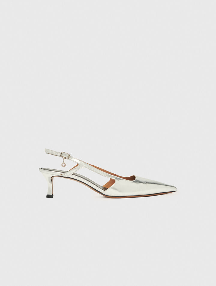 Zapatos tac&oacute;n con tiras de piel plateada