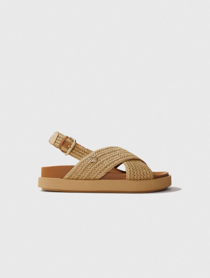 Sandalias planas efecto rafia