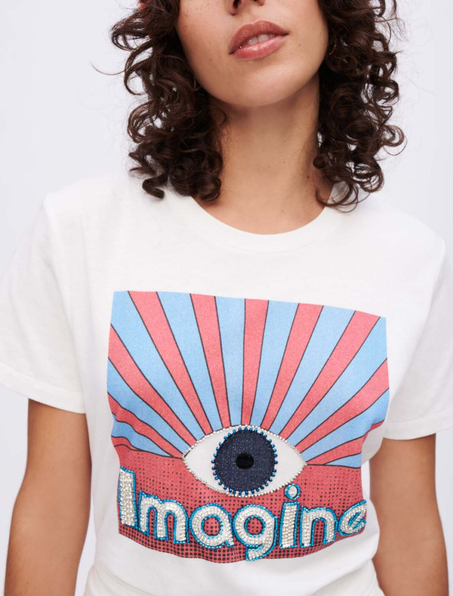 Camiseta serigrafiada con pedrería