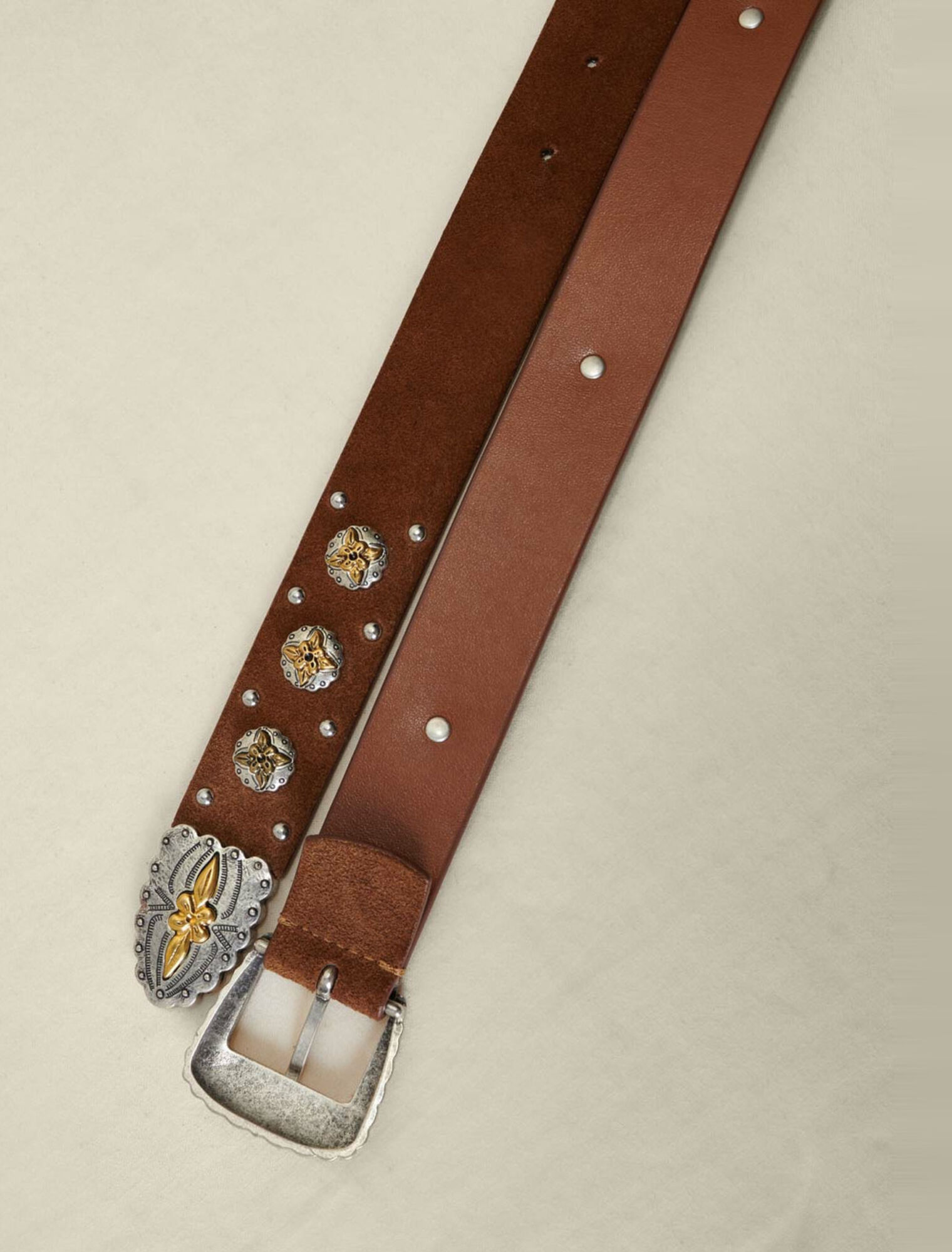 Cinturón de ante estilo western