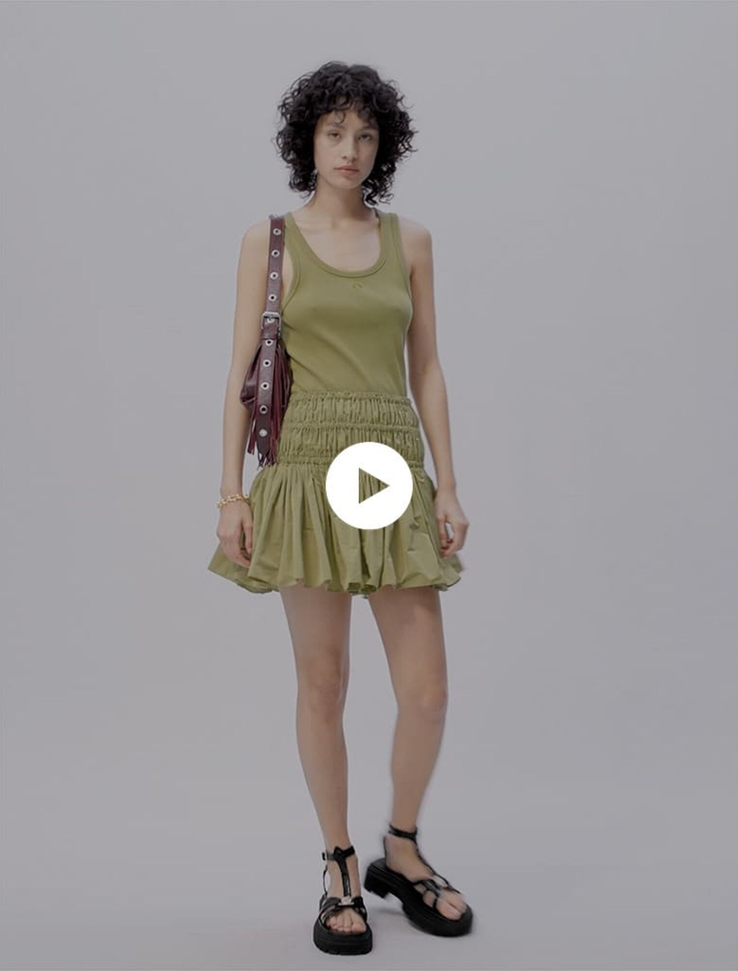 Minifalda corta de tafetán
