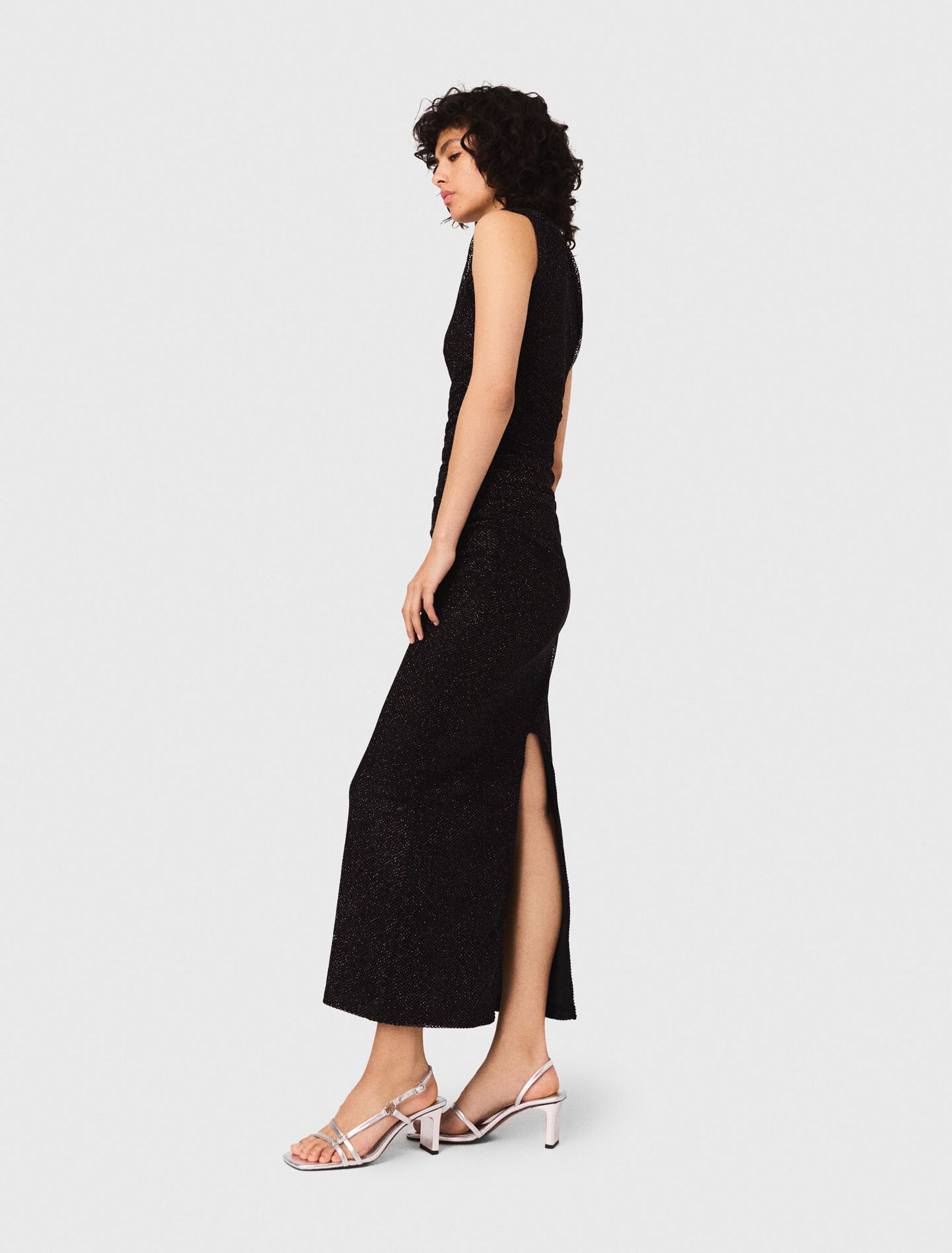 Vestido asimétrico de punto con estrás