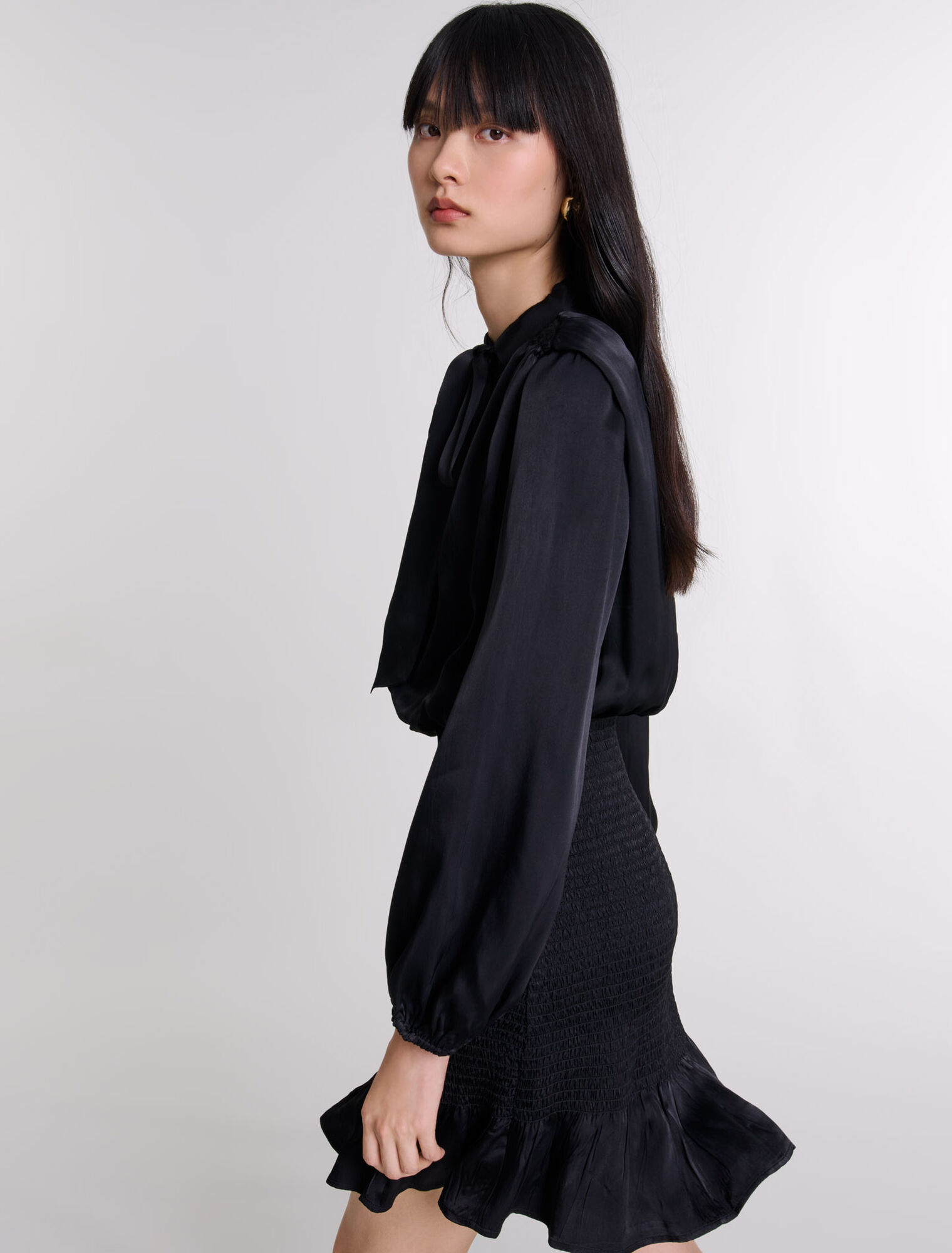 Vestido corto fruncido