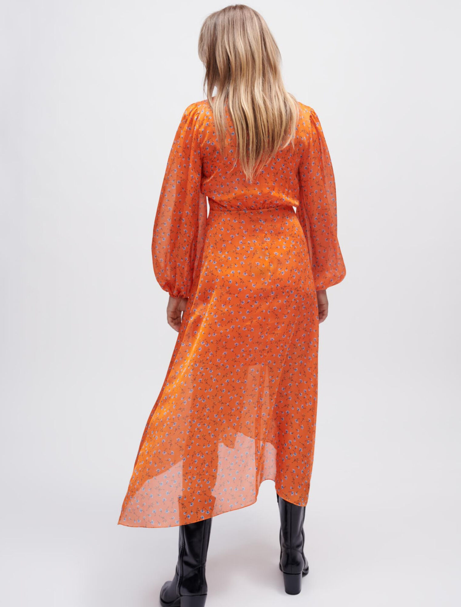 Vestido de satén con estampado floral