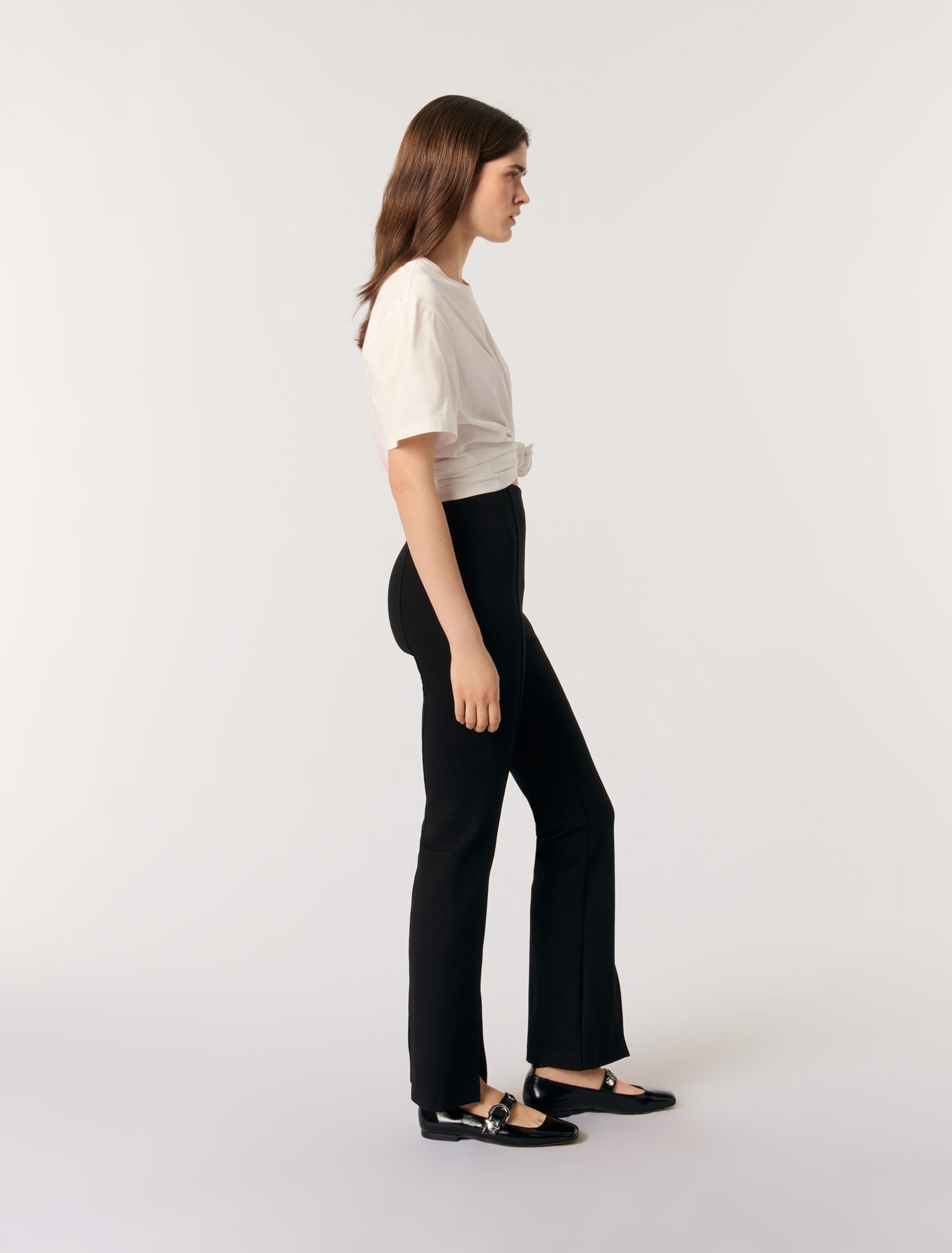 Pantalones con abertura