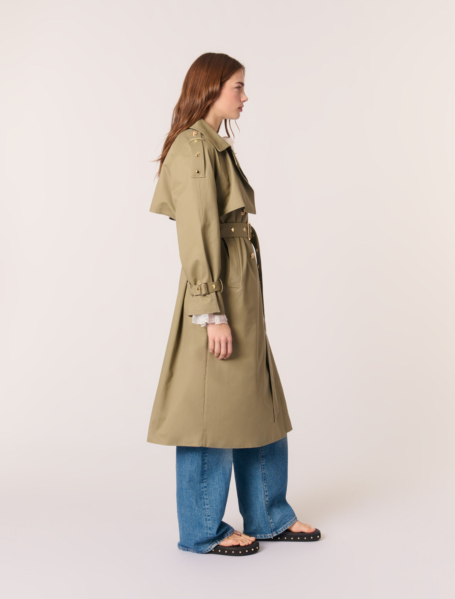 Trench clavos y cuello desmontable