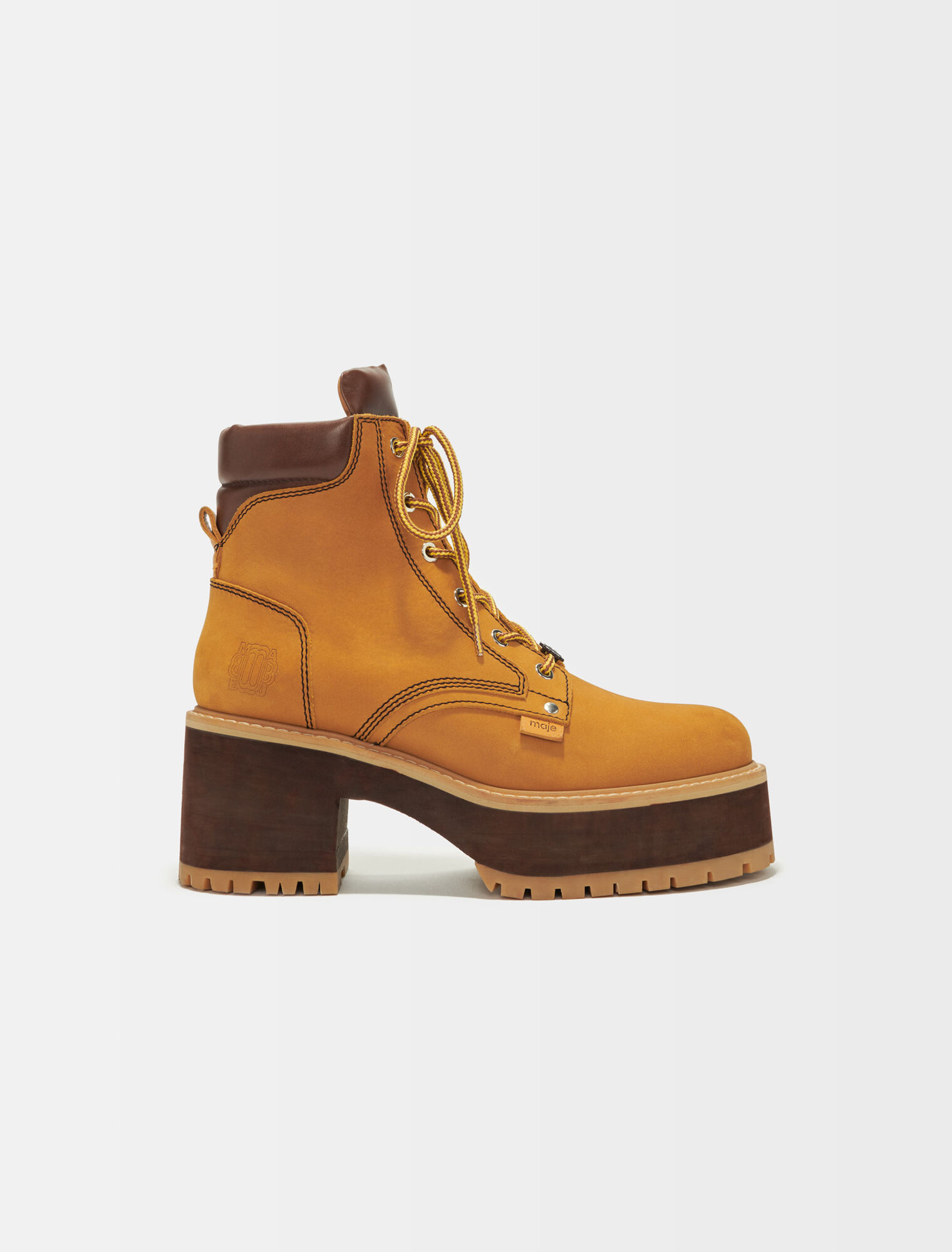 Botas de piel con tacón