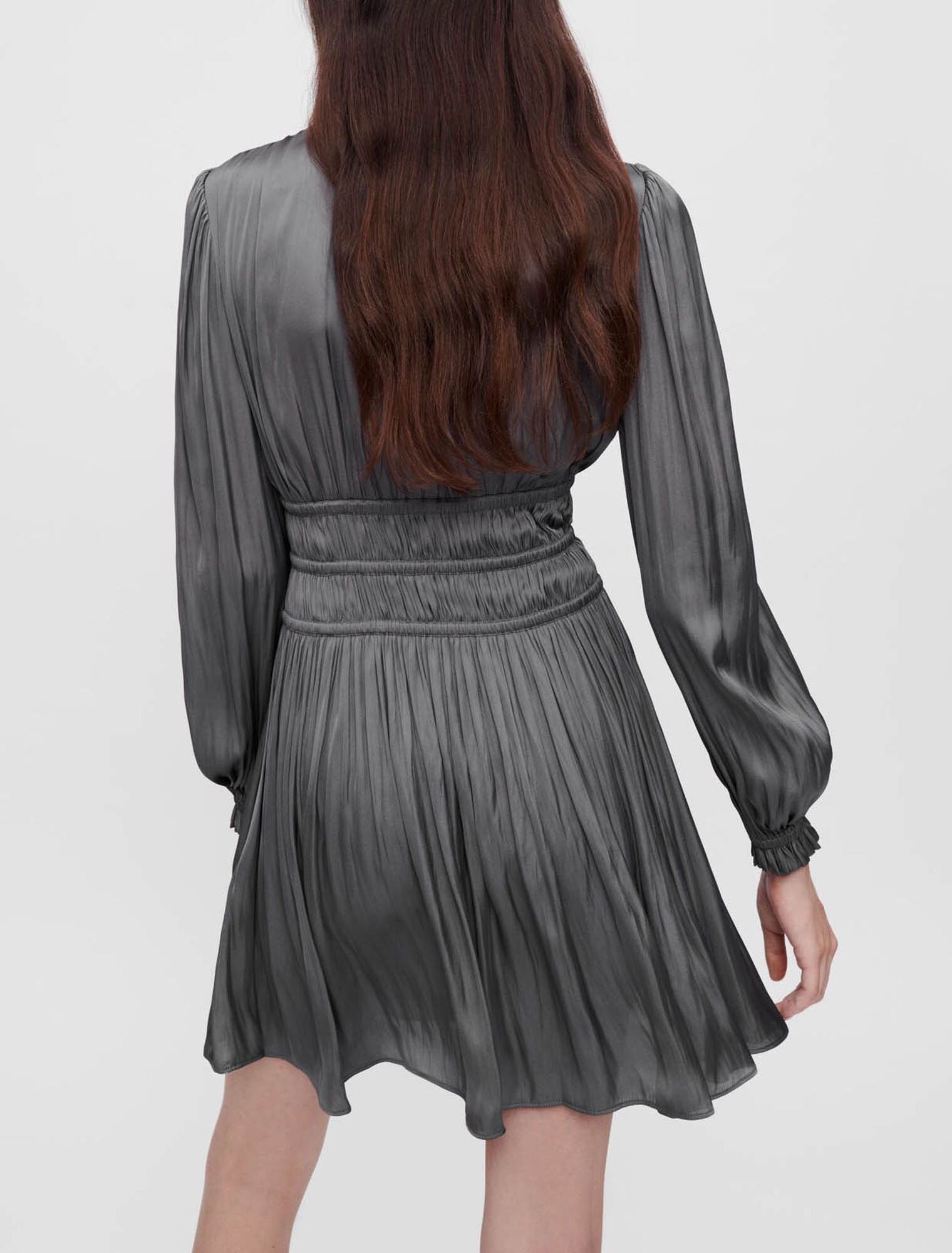 Vestido corto de raso