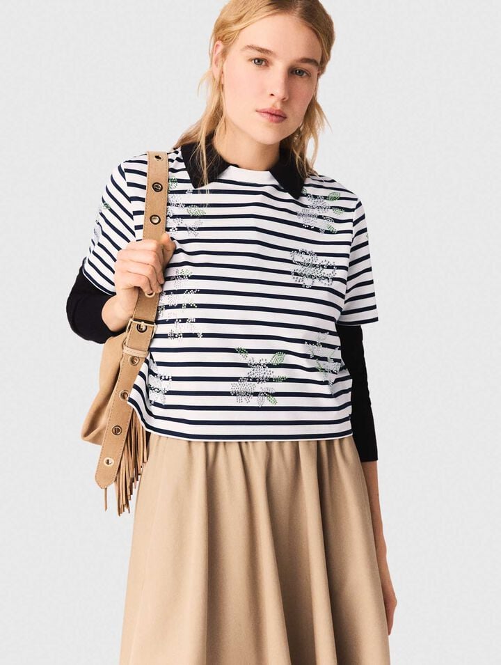 Camiseta rayas con flores de strass