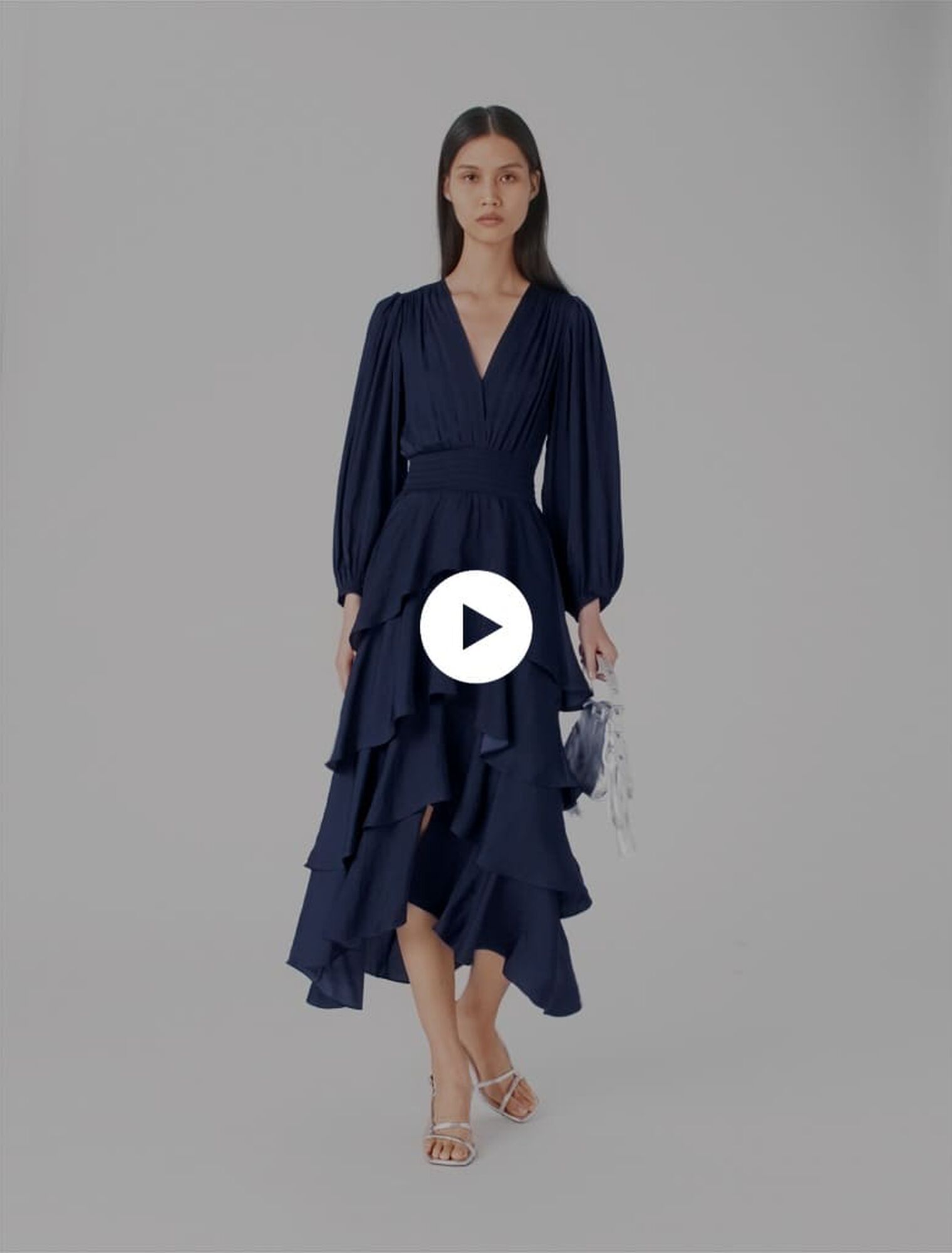 Vestido largo con volantes