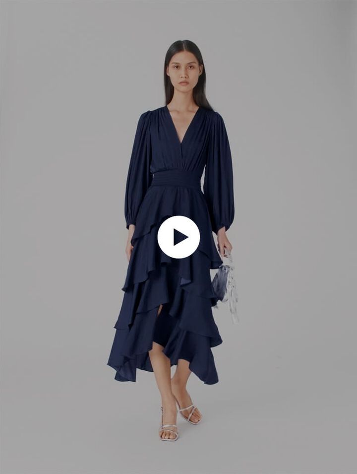 Vestido largo con volantes