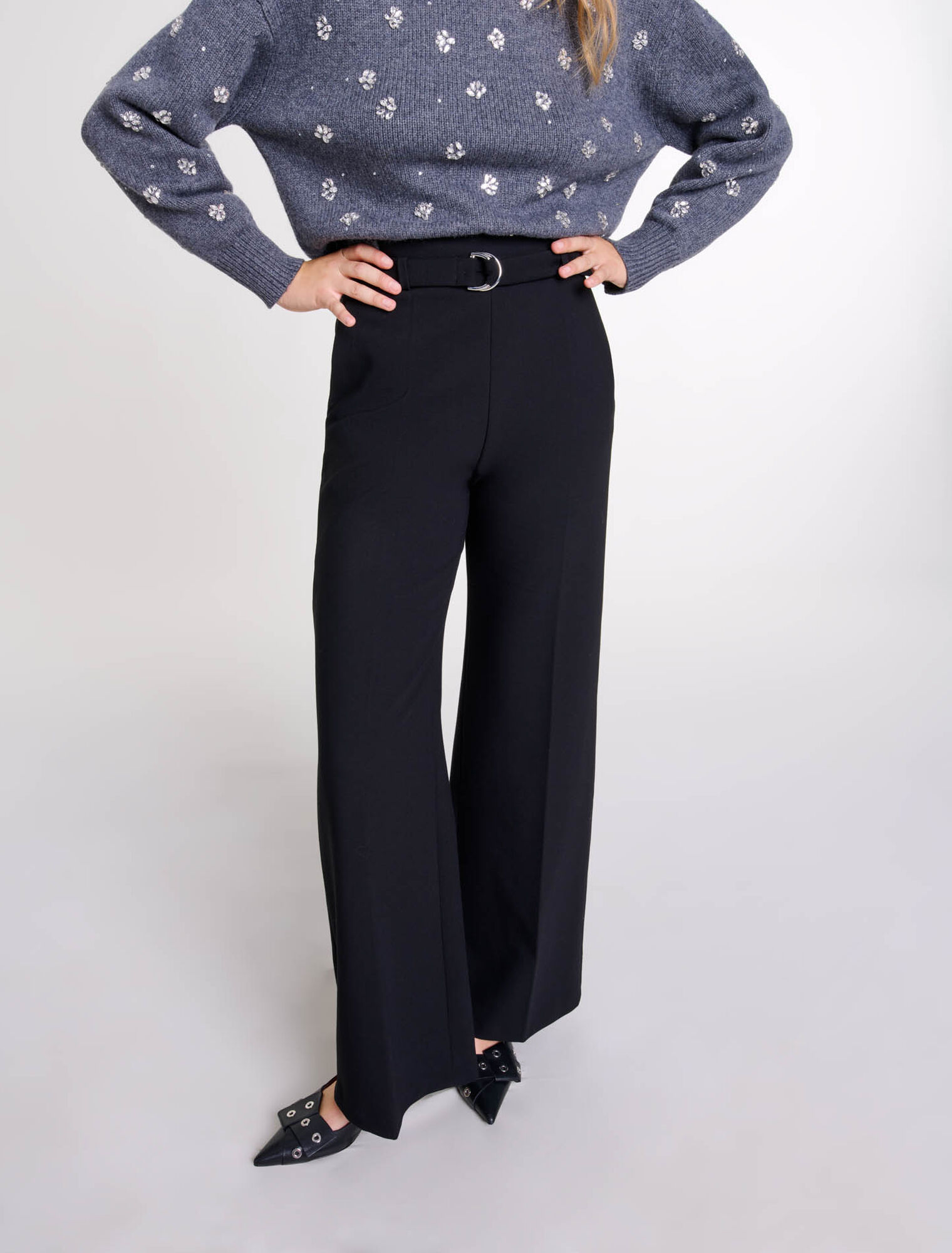 Pantalón ancho con cinturón