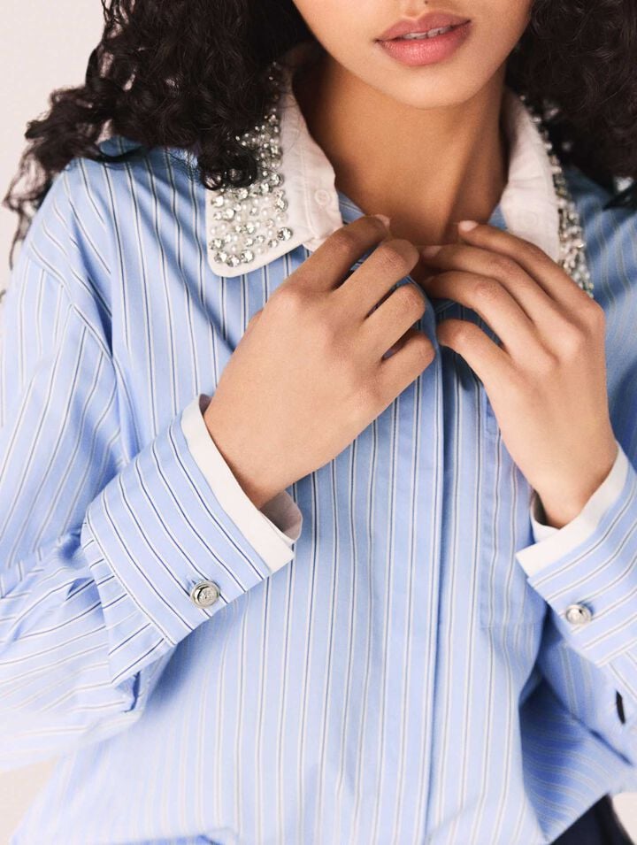 Camisa con cuello joya desmontable