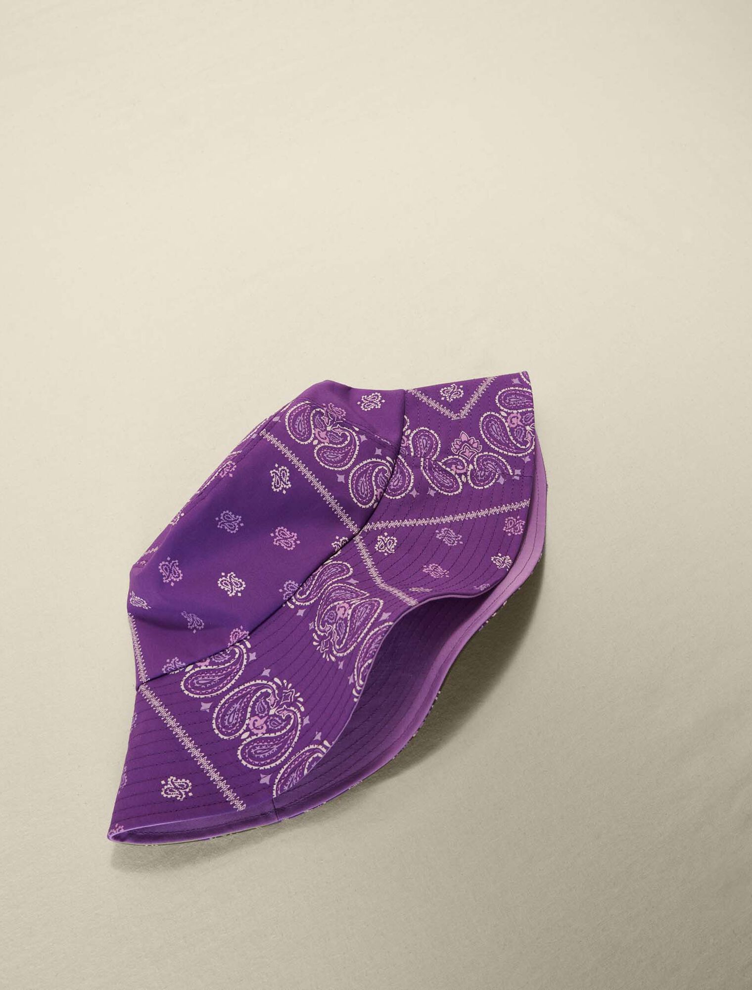 Bob estampado Paisley