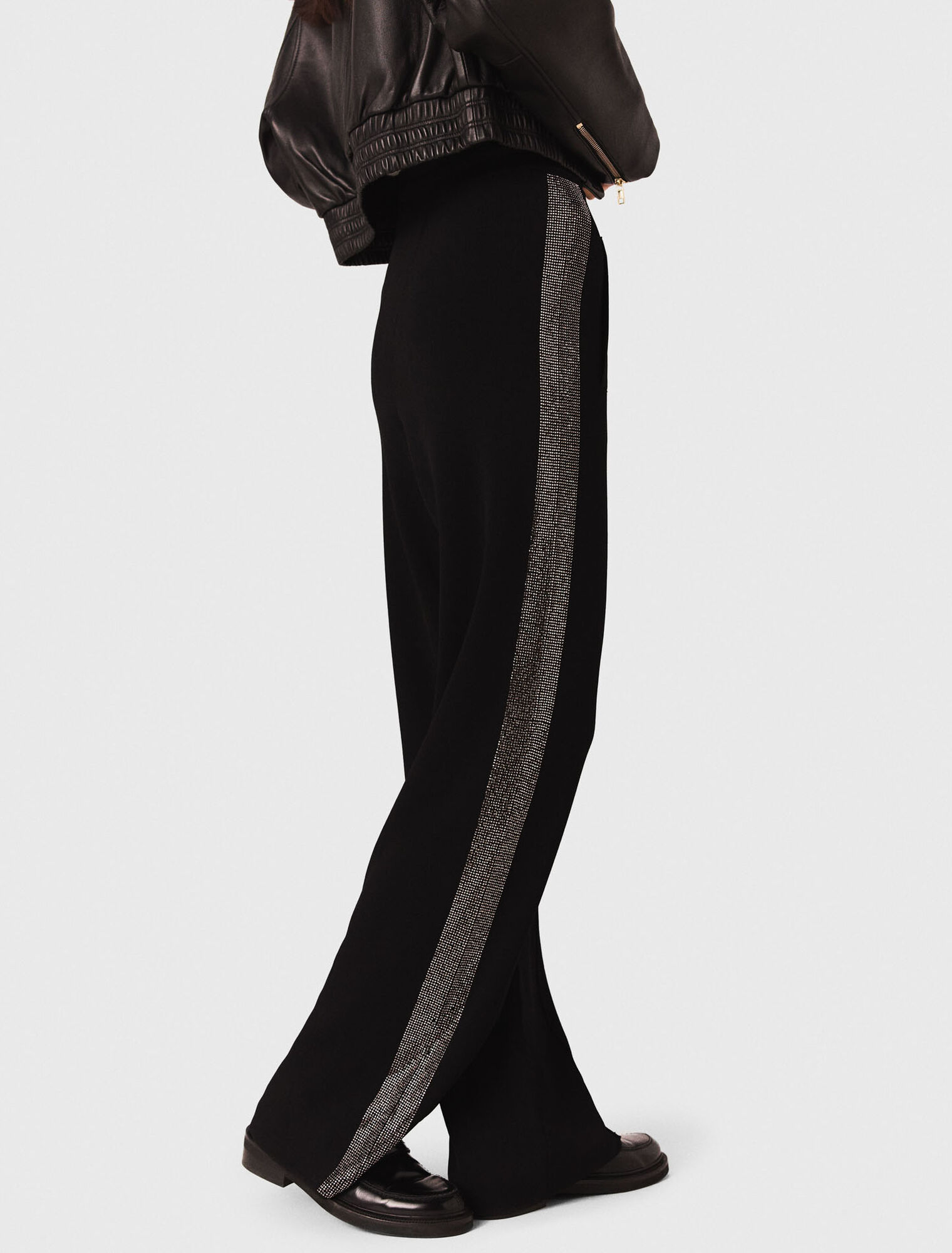 Pantalón con banda de strass