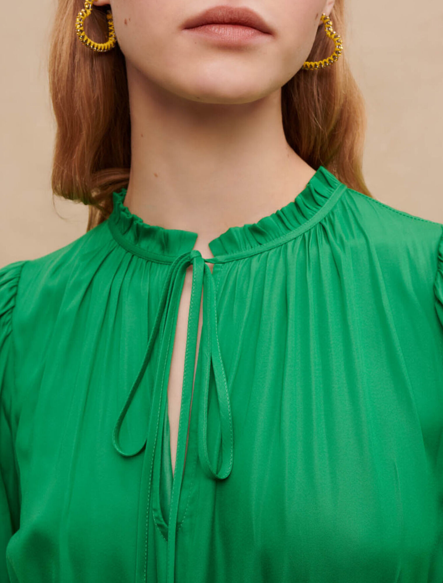 Vestido corto con volantes