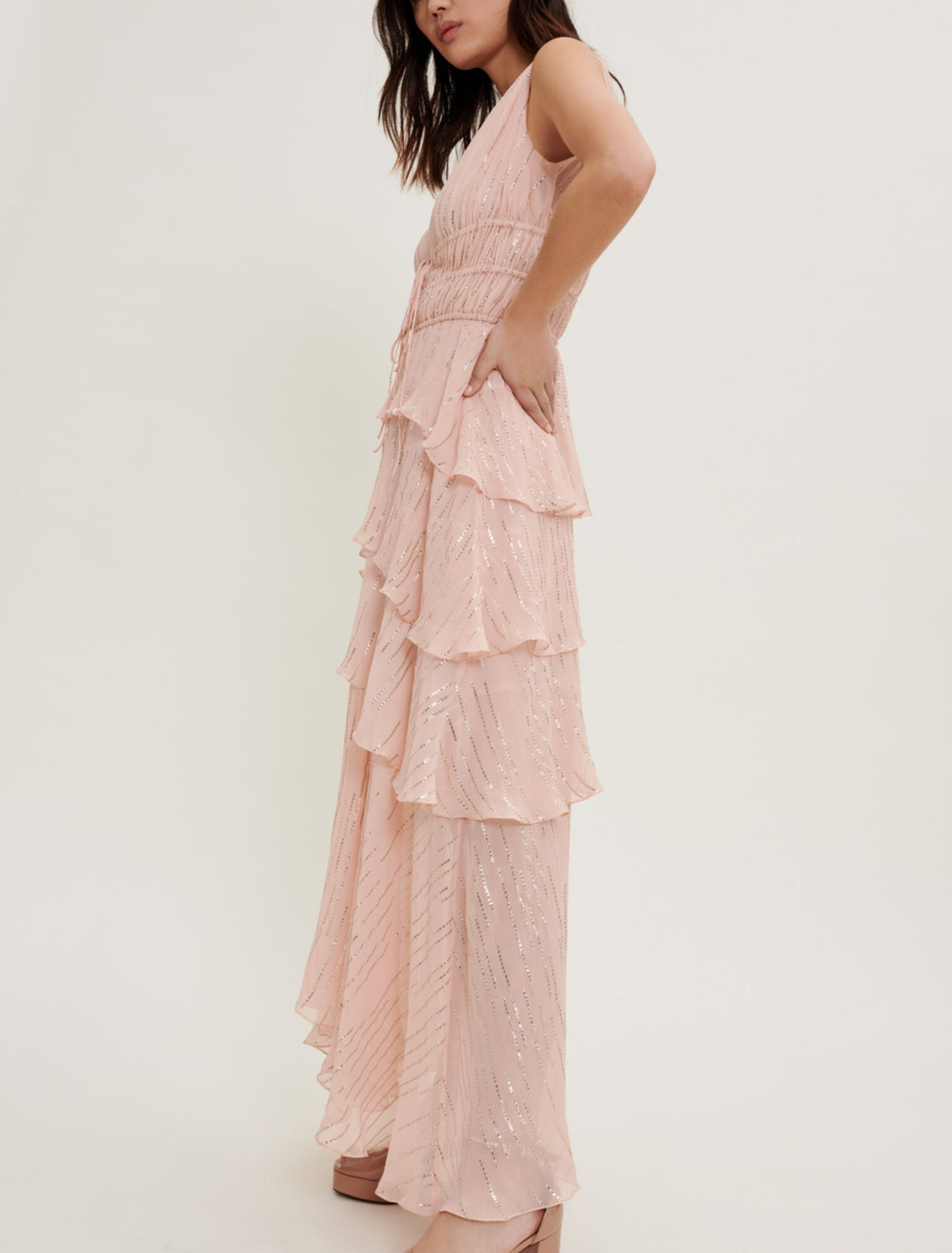 Vestido seda y lamé con volantes