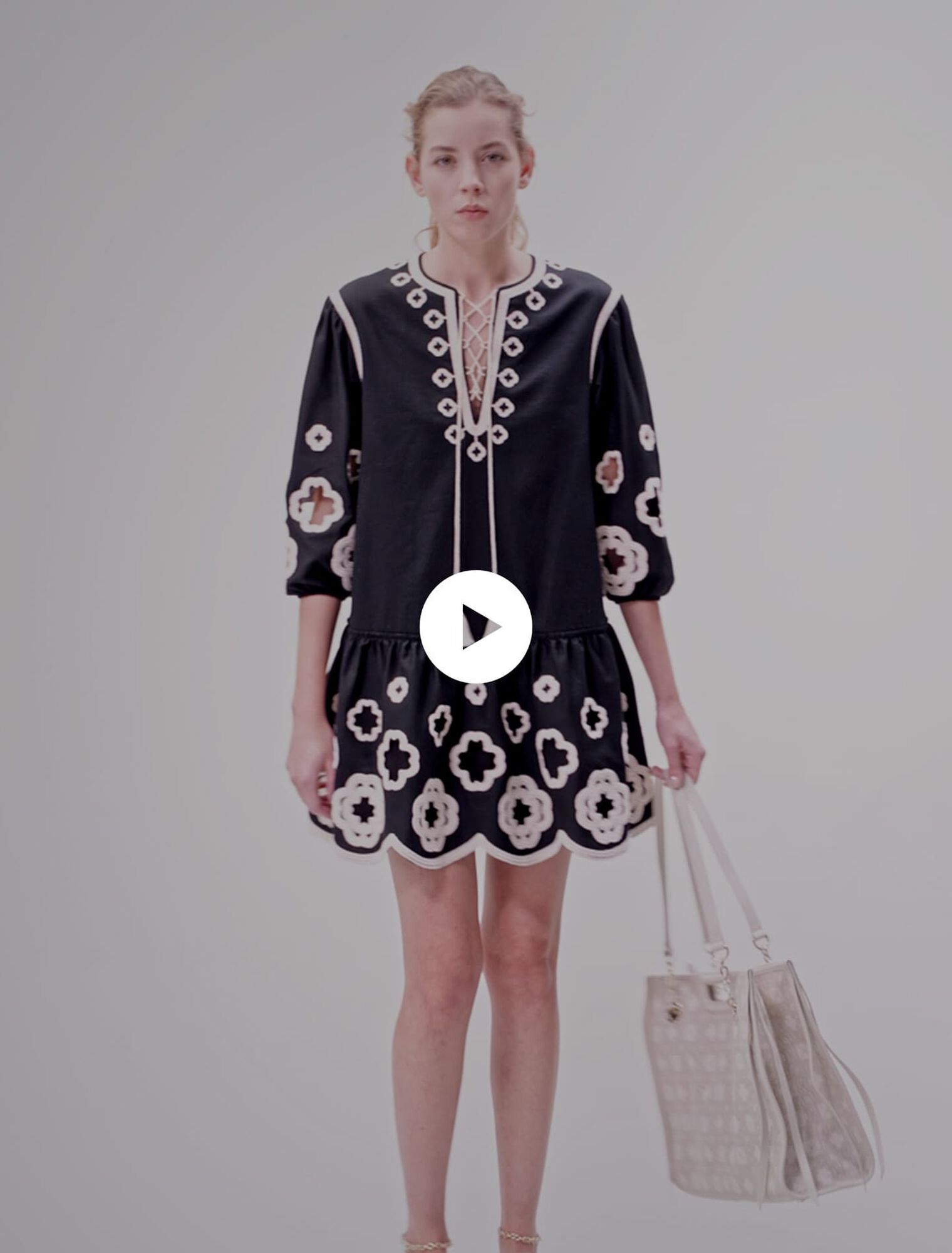 Vestido túnica corto bordado