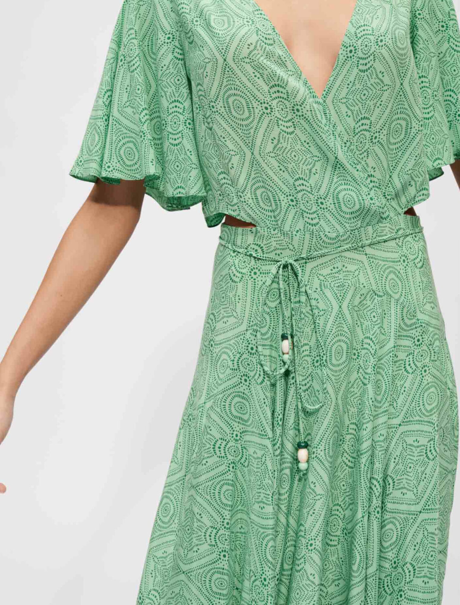 Vestido pañuelo estampado fluido