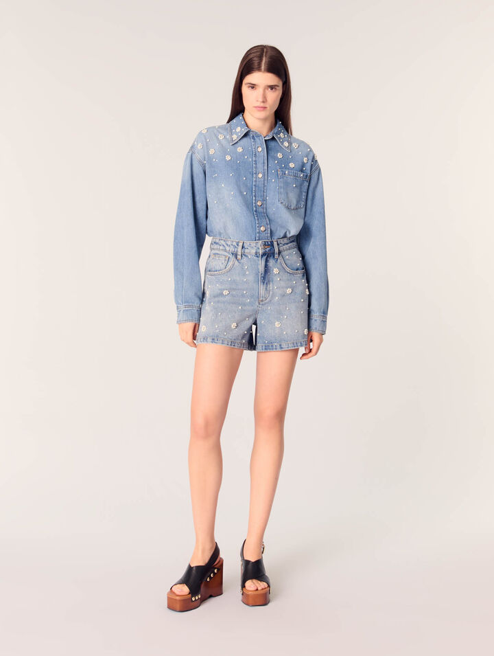 Short vaquero con perlas bordadas