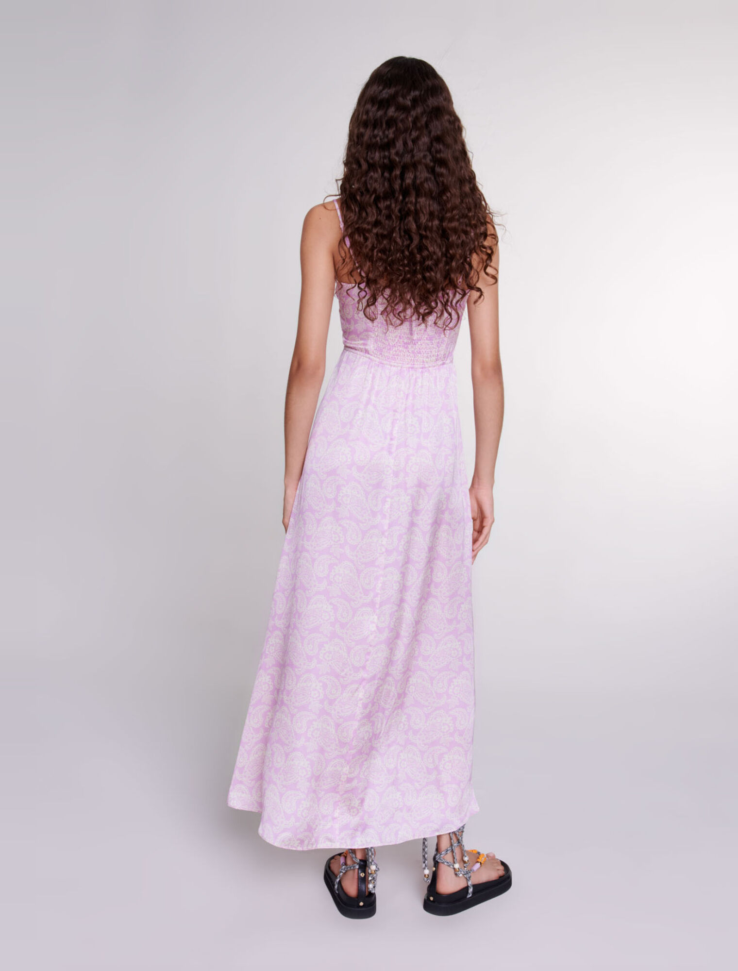 Vestido largo con estampado calado