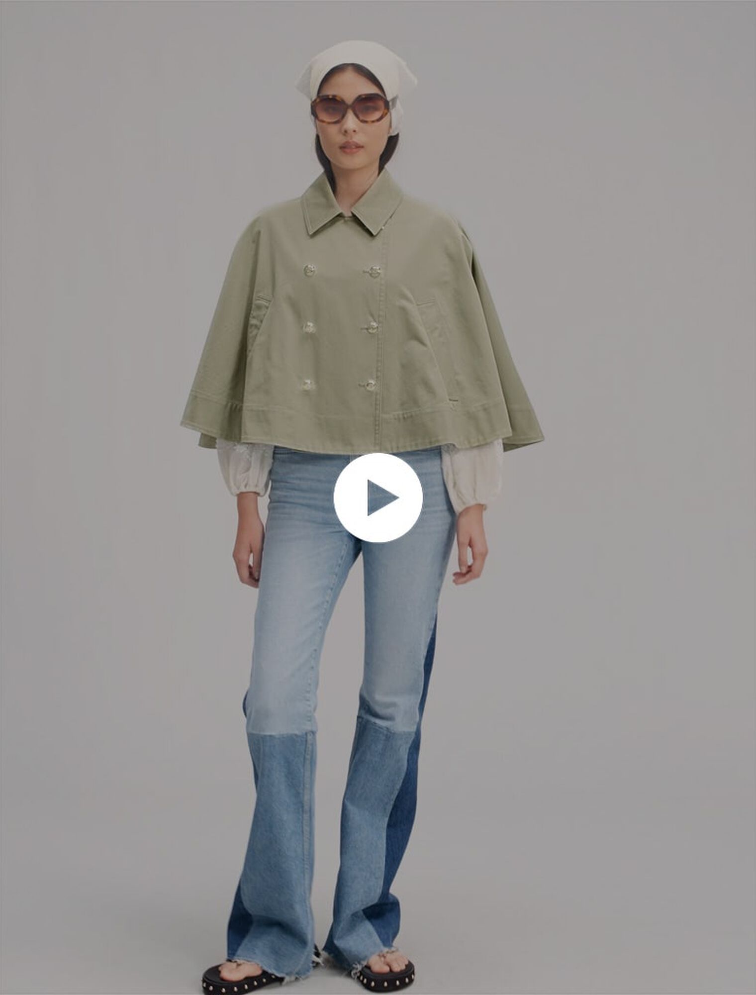 Gabardina corta efecto capa