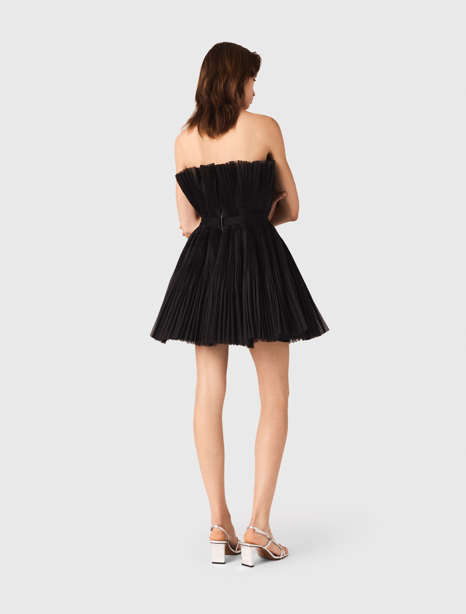 Vestido con corpiño de tul y organza