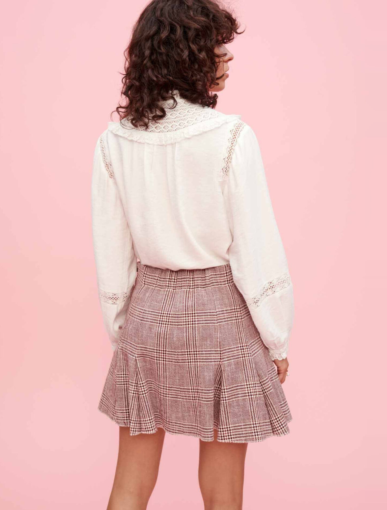 Camisa con bordados ingleses