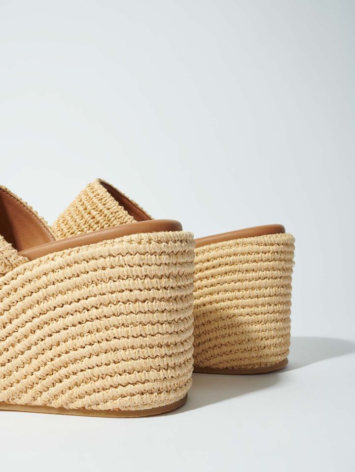 Chinelas con plataforma